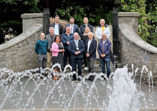 Front row l-r: Eoin Dullea, Dawn Wallace, Mayor of Waterford City and County, Cllr. Joe Conway, Fergus Galvin, Cllr. Joe Kelly