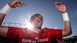 Munster finish top of URC after comeback win over Ulster