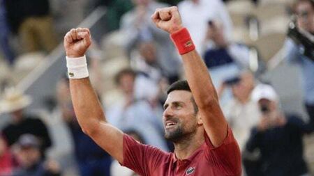 French Open wrap: Djokovic, De Minaur and Zverev move into quarter-finals