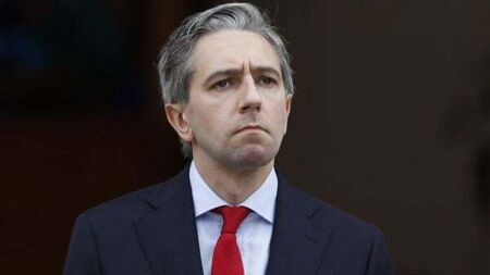 Masked protesters cleared by gardaí after gathering outside Taoiseach's family home