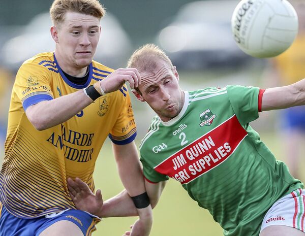 Nire's Aaron Ryan in action with Rathgormack's Cathal Crowch in Lemybrien.