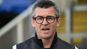 Joey Barton to pay Jeremy Vine £75,000 to settle High Court libel claim