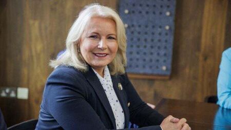 McDonald urges against ‘seizing on the hurt of the past’