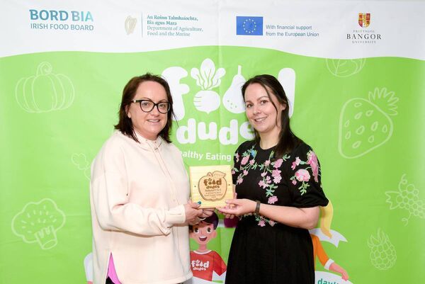 Pictured are Elaine O’Gorman, Food Dudes Project Manager, right, with Lorraine Ryan, Ballyduff NS. Photo: Maxwells Pictured are Elaine O’Gorman, Food Dudes Project Manager, right, with Lorraine Ryan, Ballyduff NS. Photo: Maxwells