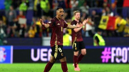 Brilliant Belgium back on track with 2-0 win over Romania