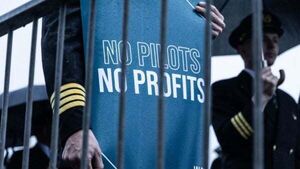 'Mood of resilience' among Aer Lingus pilots as they stage eight-hour strike 'Mood of resilience' among Aer Lingus pilots as they stage eight-hour strike