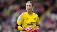 England goalkeeper Mary Earps to leave Manchester United