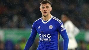 Chelsea sign Leicester midfielder Kiernan Dewsbury-Hall for around £30million