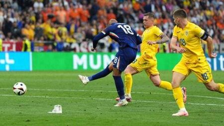 Donyell Malen’s late double steers Netherlands past Romania at Euro 2024