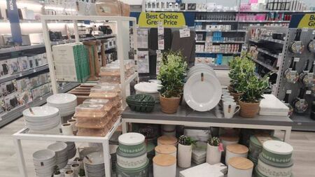 New store brings jobs to Poleberry