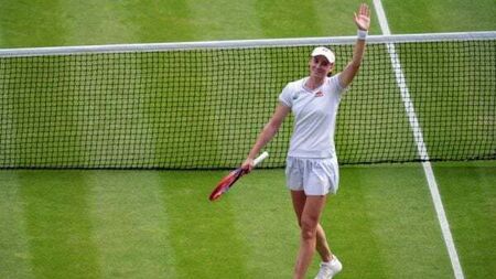 Elena Rybakina powers past Elina Svitolina to reach Wimbledon semi-final