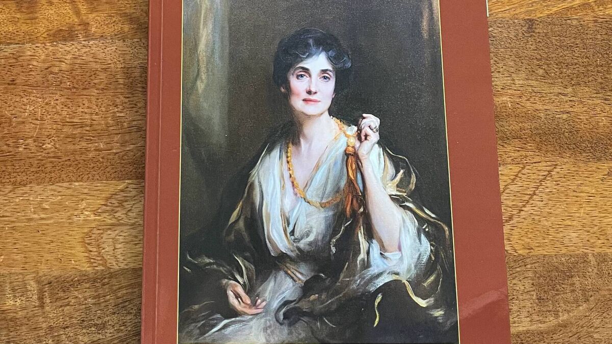 Memoirs of Beatrix 'Lady Waterford' - portrait of the Anglo-Irish aristocracy