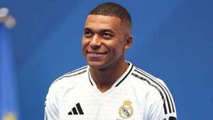 Real Madrid unveil Kylian Mbappe at a packed Bernabeu Stadium