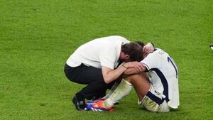 Jude Bellingham hails ‘unbelievable human’ as Gareth Southgate exits England job