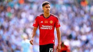 Former Manchester United defender Raphael Varane signs two-year deal with Como