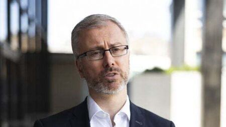 Asylum seekers to be housed in Coolock and Dundrum despite protests, O'Gorman says