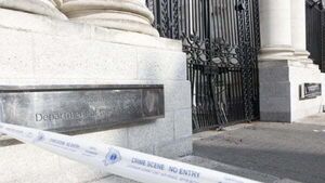 Repair works begin after gates of Government Buildings damaged in apparent ramming Repair works begin after gates of Government Buildings damaged in apparent ramming