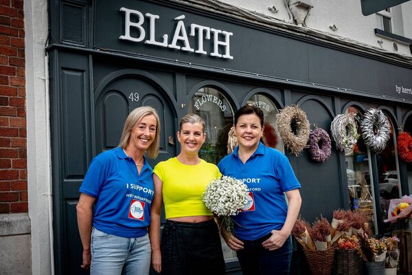 Kerrie Bedell of Bláth Dungarvan with Phil and Karen