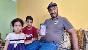 Father of boxer Imane Khelif defends his daughter and says attacks against her are immoral Father of boxer Imane Khelif defends his daughter and says attacks against her are immoral