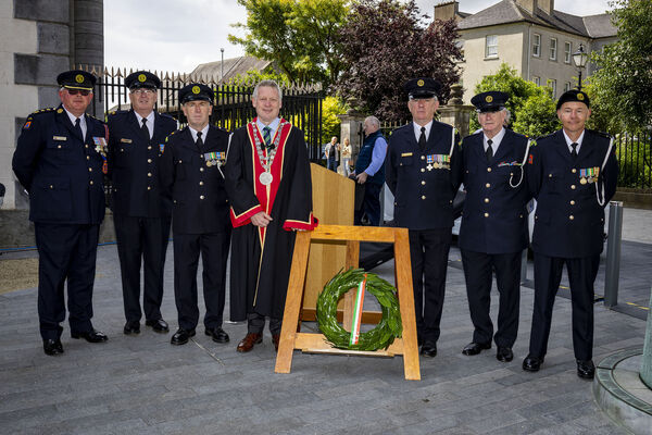  Mayor of Waterford City &amp; County Cllr Jason Murphy and members of the Civil Defence.