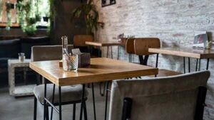 Almost 600 restaurants and cafés were forced to close in the last year Almost 600 restaurants and cafés were forced to close in the last year