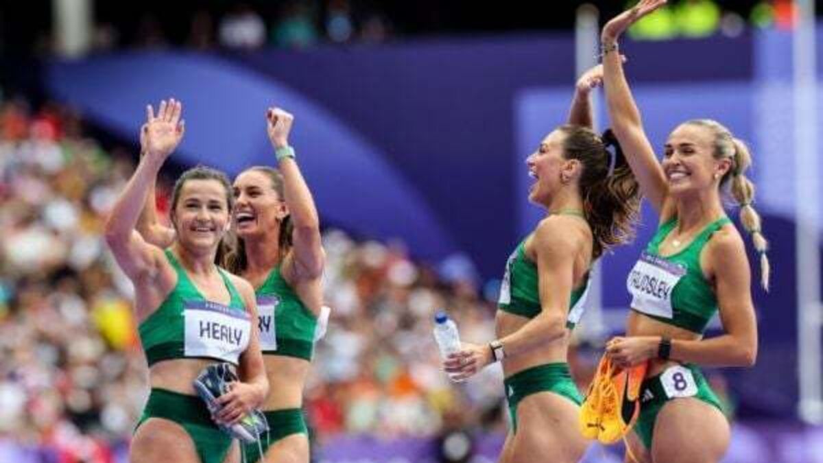 Saturday sport: Women's 4x400m finish fourth in final, Manchester City win Community Shield