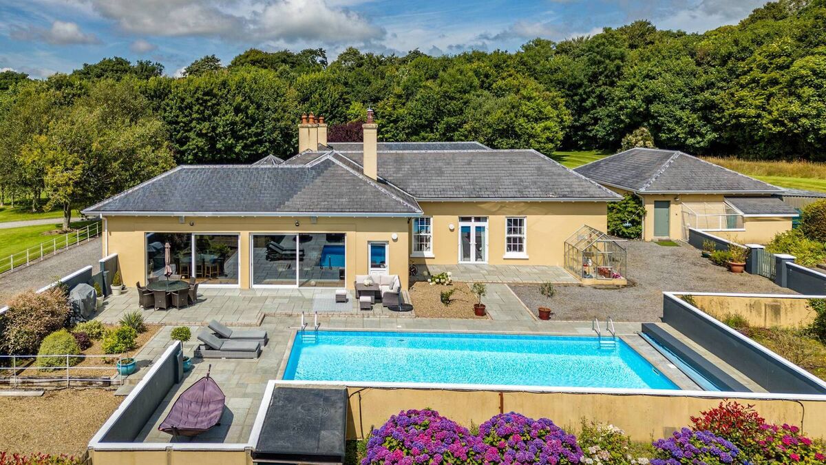 Georgian-styled villa in Waterford located in an idyllic setting