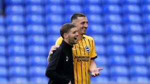 Fabian Hurzeler celebrates Premier League bow with win for Brighton at Everton
