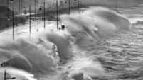 Met Éireann warns of high tides and coastal flooding