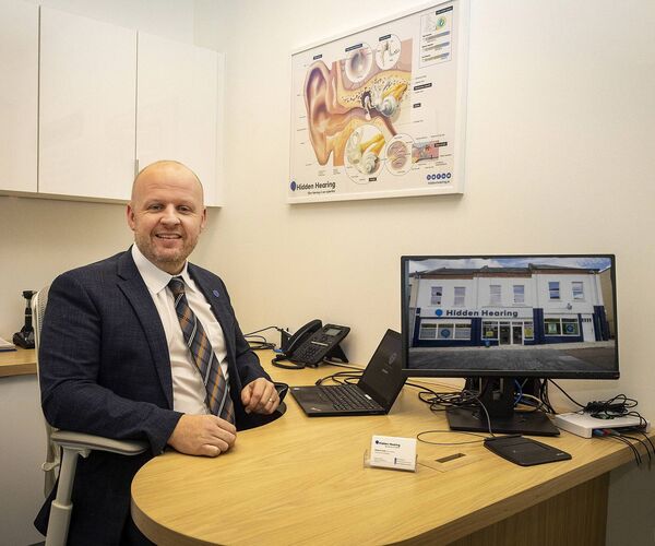 Stephen Kelly, Hearing Aid Audiologist