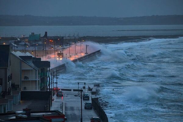 The high tide advisory warning remains in place. Istock