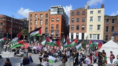 Pro-Palestine protest in Dublin criticises US support of Israel