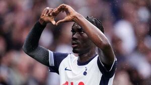 Ange Postecoglou wants Yves Bissouma to be the ‘best version of himself’