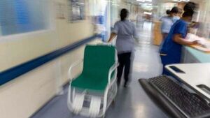 Hospital overcrowding: Almost 8,000 patients admitted without beds in August Hospital overcrowding: Almost 8,000 patients admitted without beds in August