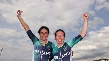 Katie George Dunleavy and Linda Kelly win gold medal in individual time trial