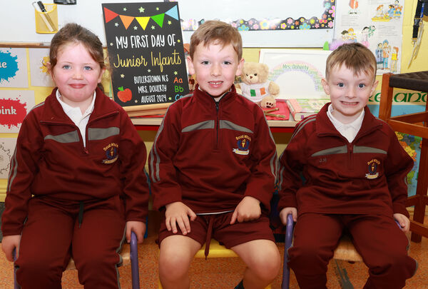  Millie, Finn and James, who started school at Butlerstown NS.