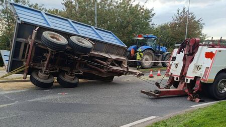 Fire Service issues safety alert following overturned trailer accident in Waterford