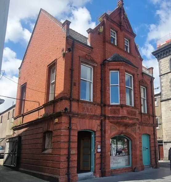 Clyde House is an exceptional and iconic property.