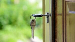 Top tips to ensure your home moving process is 'fabulous' and not all stress Top tips to ensure your home moving process is 'fabulous' and not all stress