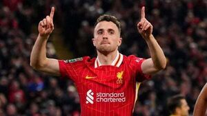 Diogo Jota double helps Liverpool to comfortable win over 10-man West Ham