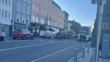 Lorry breakdown causes major traffic disruption