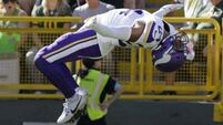 Minnesota Vikings hold off Green Bay Packers to secure fourth straight win