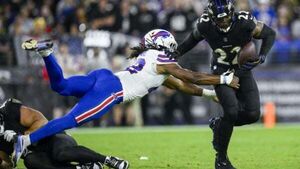 Derrick Henry powers Baltimore Ravens past the Buffalo Bills Derrick Henry powers Baltimore Ravens past the Buffalo Bills