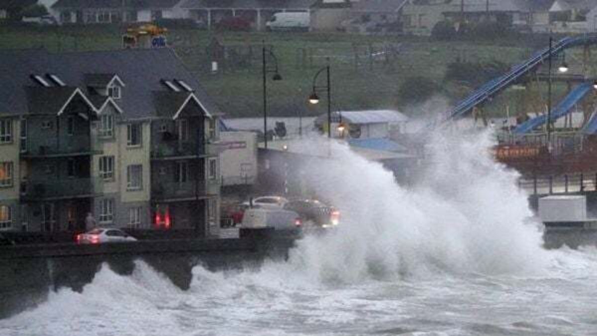 Met Éireann warns of heavy rain this weekend before aftermath of Hurricane Kirk hits
