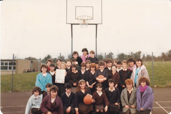 School basketball team