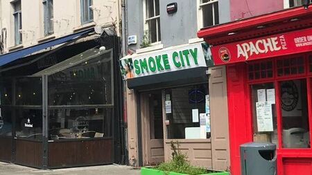 Local man pleads guilty to Smoke City robbery