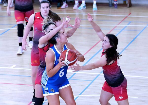 No way through for Wildcats Sarah Hickey.