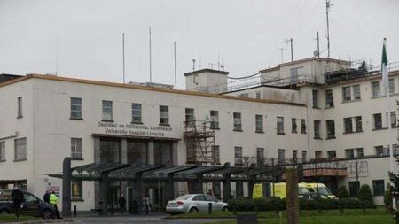 Trolley watch: 461 people waiting for beds in Irish hospitals