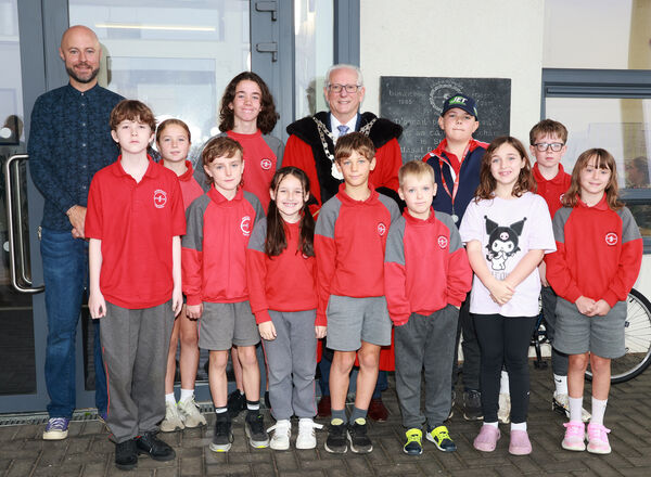 Metropolitan Mayor of Waterford Cllr Joe Kelly, visited Gaelscoil Philib Barún. He is pictured here with members of the School Council and Vice Principal Ben MacCaoilte. Metropolitan Mayor of Waterford Cllr Joe Kelly, visited Gaelscoil Philib Barún. He is pictured here with members of the School Council and Vice Principal Ben MacCaoilte.