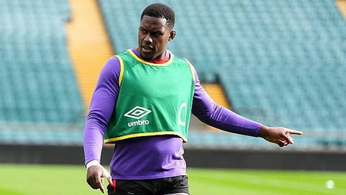 Maro Itoje confident there is ‘no divide’ in England squad over enhanced deals